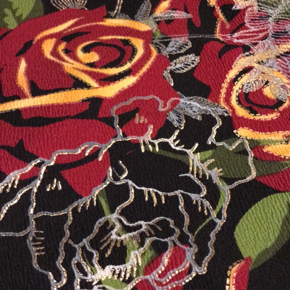 Elegant Debbie Rose Dress - Picture 2 of 4